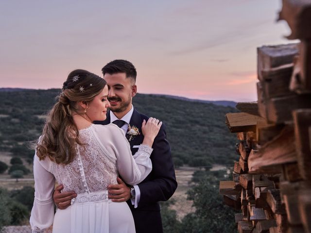 La boda de Alberto y María en Caracuel De Calatrava, Ciudad Real 40