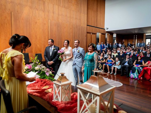 La boda de Marcos y Elena en Cambados, Pontevedra 23