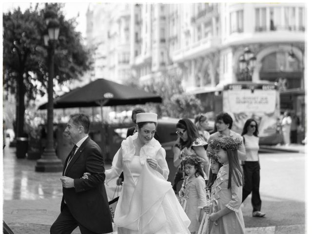 La boda de Adrián y Carmen en Valencia, Valencia 1