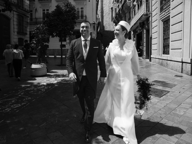 La boda de Adrián y Carmen en Valencia, Valencia 18