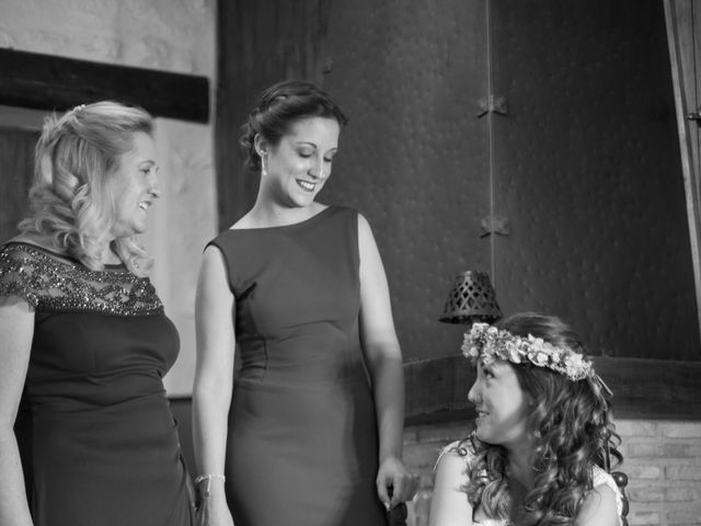 La boda de Chencho y Elena en Saelices, Cuenca 23