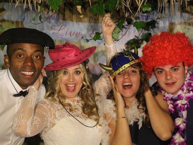 La boda de Edson y Miriam en Aldea Del Fresno, Madrid 42