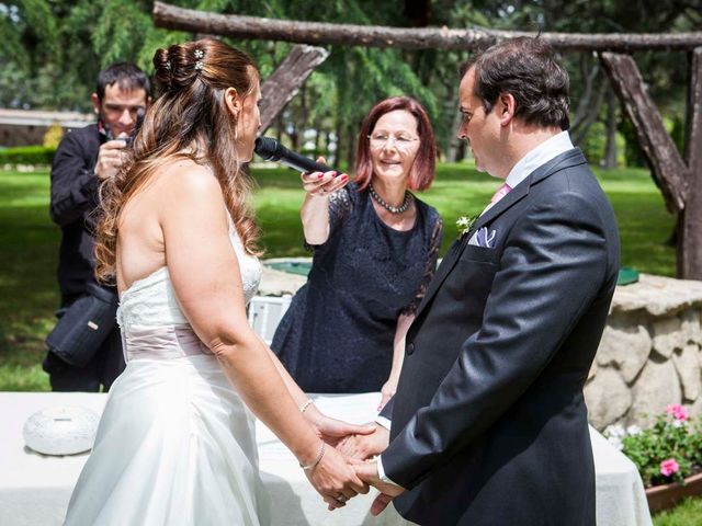 La boda de Roberto y Esther en Valdemorillo, Madrid 214