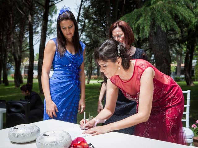 La boda de Roberto y Esther en Valdemorillo, Madrid 236