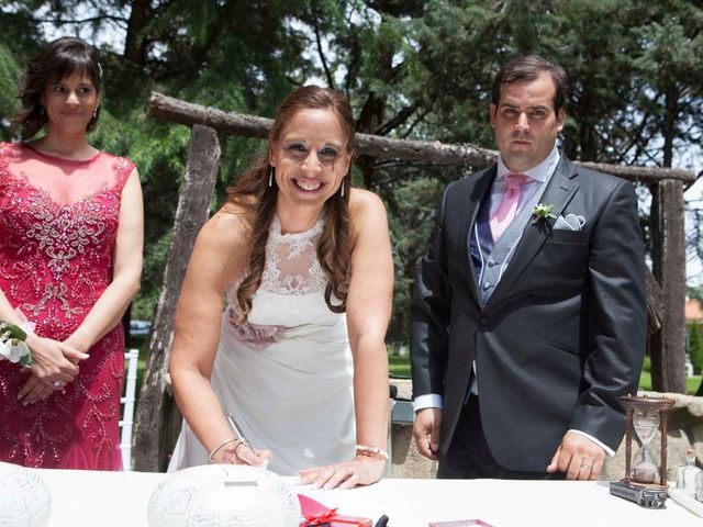 La boda de Roberto y Esther en Valdemorillo, Madrid 242
