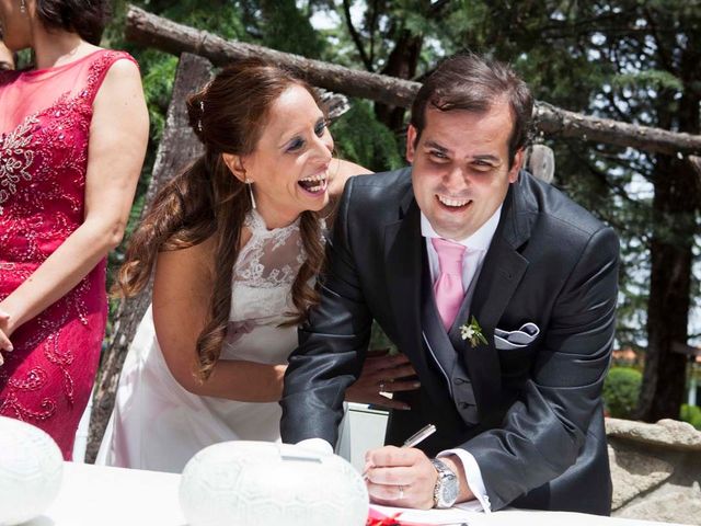 La boda de Roberto y Esther en Valdemorillo, Madrid 250