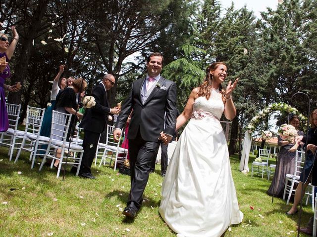 La boda de Roberto y Esther en Valdemorillo, Madrid 256