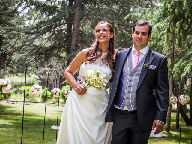 La boda de Roberto y Esther en Valdemorillo, Madrid 418