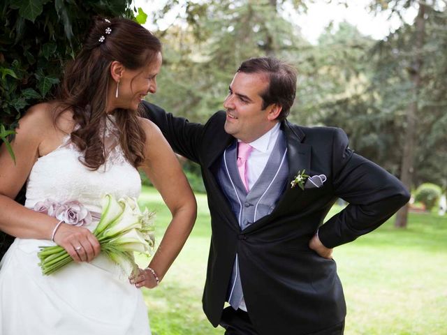 La boda de Roberto y Esther en Valdemorillo, Madrid 500