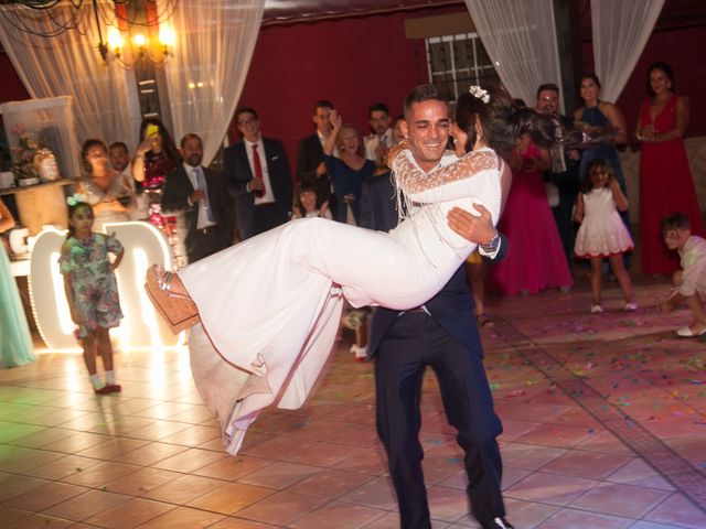 La boda de Rocío y Carlos en Valverde Del Camino, Huelva 28