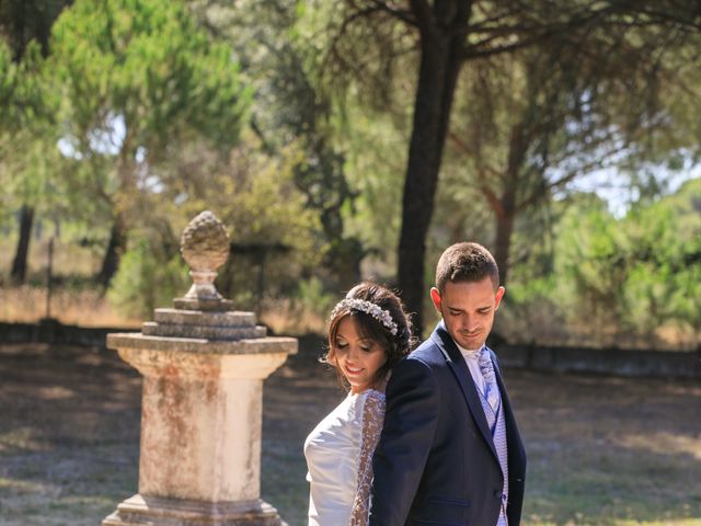 La boda de Rocío y Carlos en Valverde Del Camino, Huelva 31