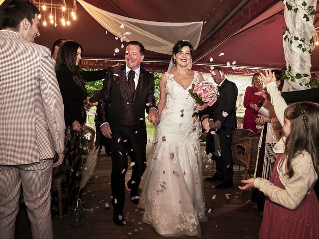 La boda de Antonio y Farida en Alella, Barcelona 39