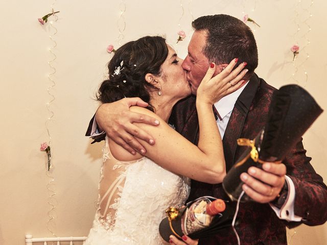 La boda de Antonio y Farida en Alella, Barcelona 62
