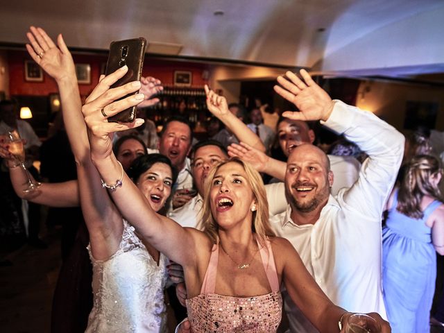 La boda de Antonio y Farida en Alella, Barcelona 83