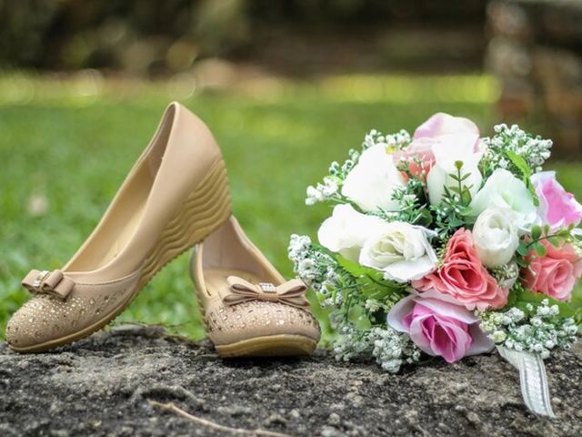 La boda de Esther y Victor en Madrid, Madrid 23