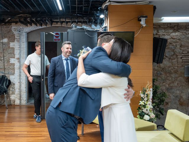 La boda de Luis y Otty en Barcelona, Barcelona 17