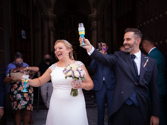 La boda de Manu y Anabel en Chiclana De La Frontera, Cádiz 28