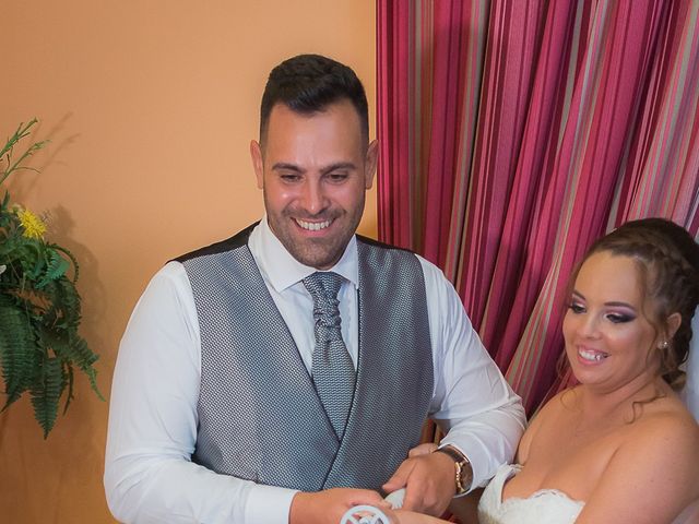 La boda de Jesús y Alejandra en Cantillana, Sevilla 42