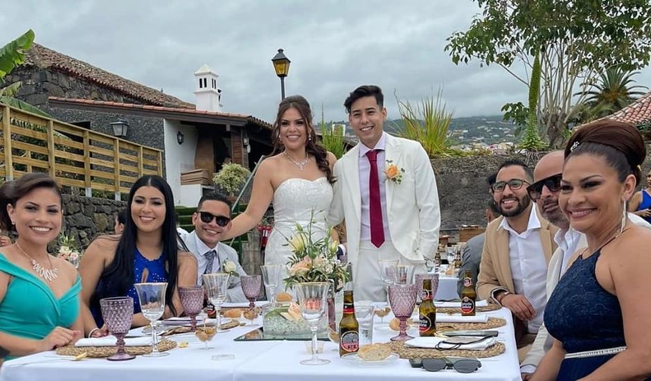 La boda de Daniel  y Safiro Stefany  en Los Realejos, Santa Cruz de Tenerife
