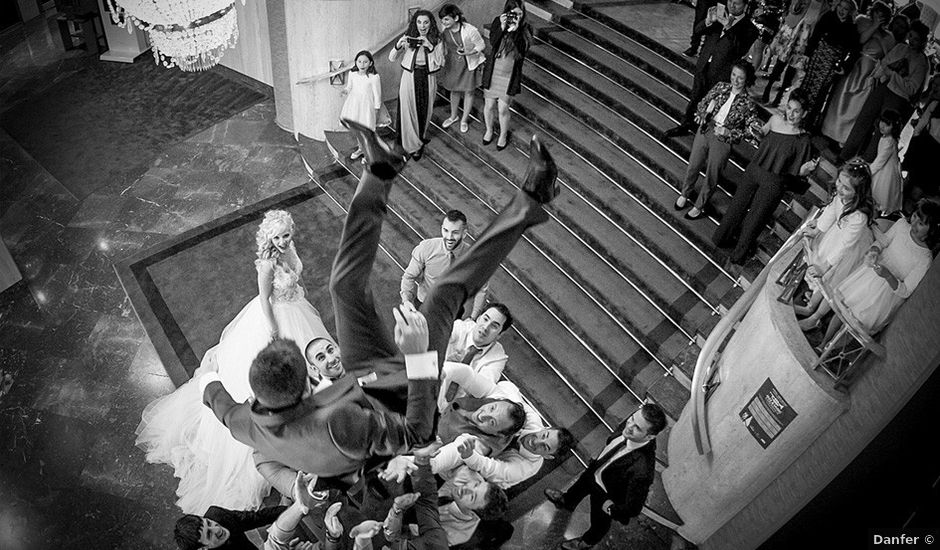 La boda de Iñigo y Andrea en Pamplona, Navarra