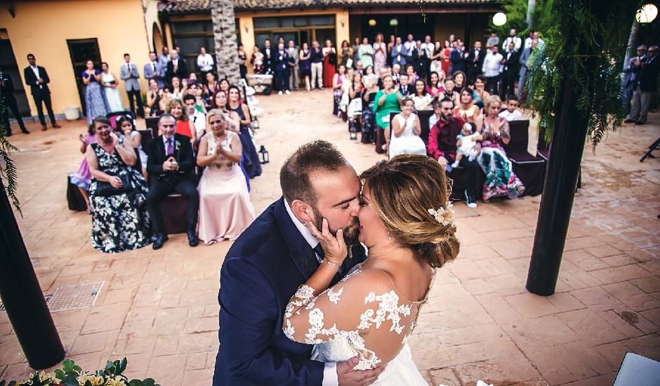 La boda de Ruben y Marta en Alacant/alicante, Alicante