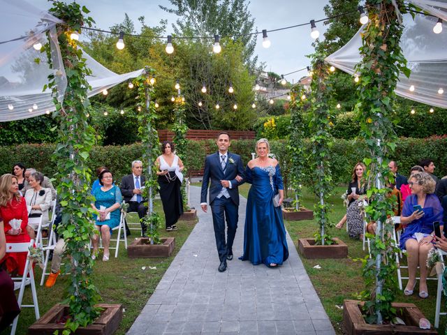 La boda de Henar y Sergio en Sant Fost De Campsentelles, Barcelona 17