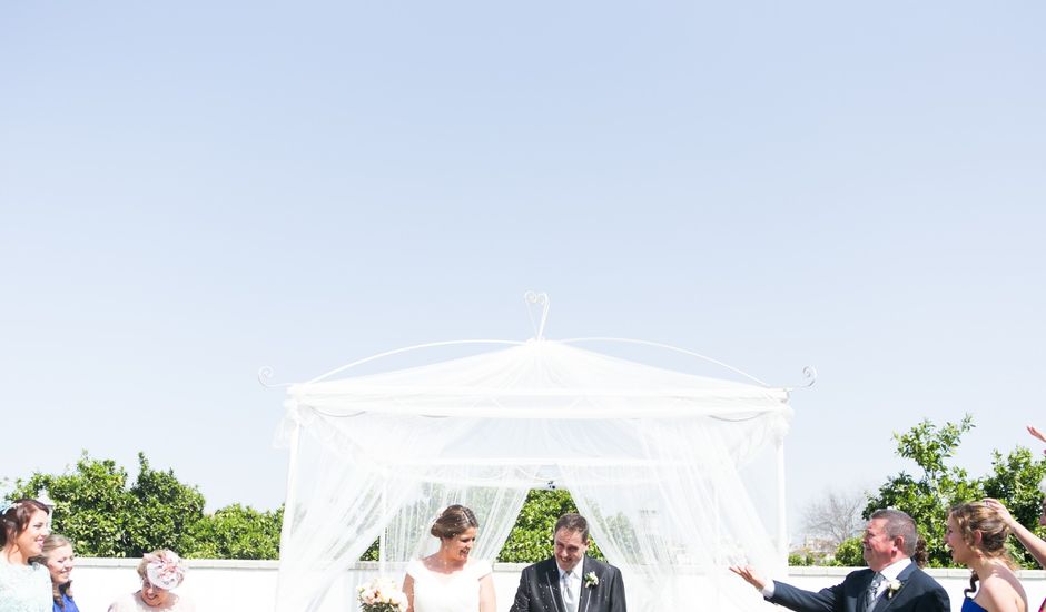 La boda de Sergio y Sonia en Tomares, Sevilla