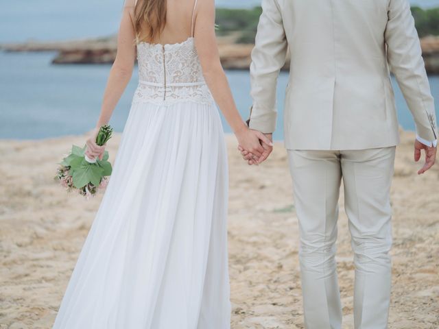 La boda de Francisco y Katrin en Cala Conta, Islas Baleares 18