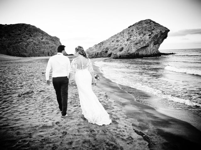 La boda de Angel y Patricia en Rioja, Almería 54