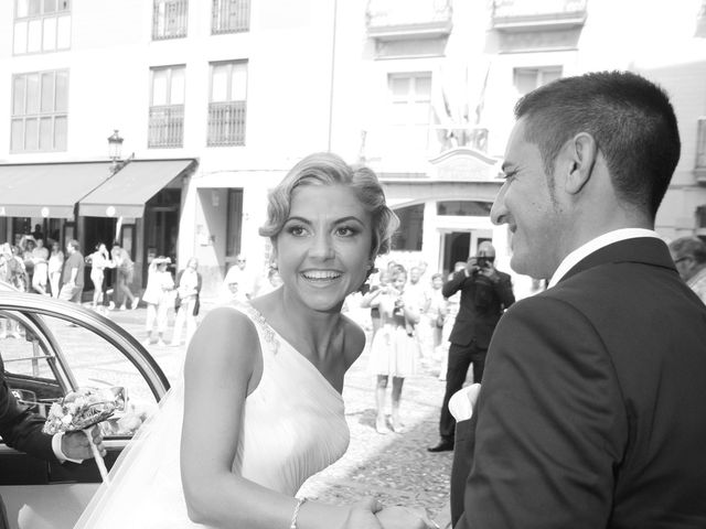 La boda de Pablo y Jessy en Villaviciosa, Asturias 16