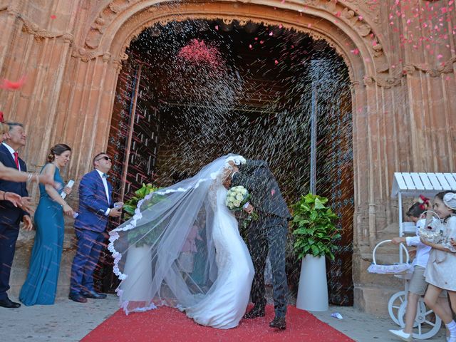 La boda de Mª Jesus y Javier en Torrenueva, Ciudad Real 13
