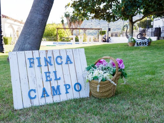 La boda de Paco y Micaela en Algeciras, Cádiz 32