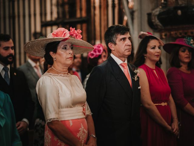La boda de Mike y Marta en Dos Hermanas, Sevilla 43