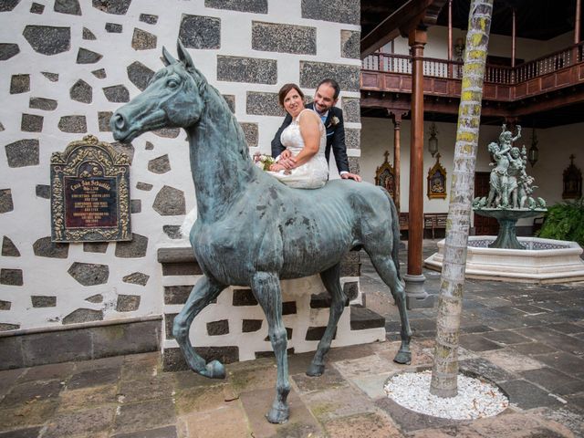 La boda de Ricardo y Yuerna en Santa Cruz De Tenerife, Santa Cruz de Tenerife 39
