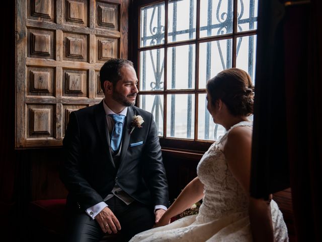 La boda de Ricardo y Yuerna en Santa Cruz De Tenerife, Santa Cruz de Tenerife 40