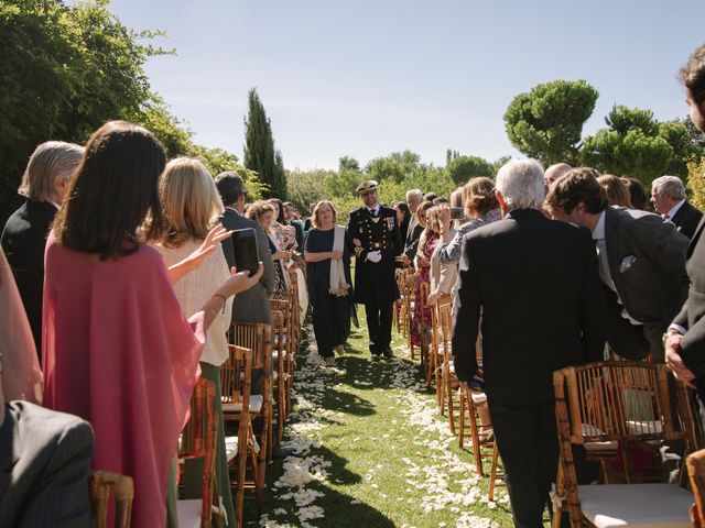 La boda de Marta y Carlos en Madrid, Madrid 13