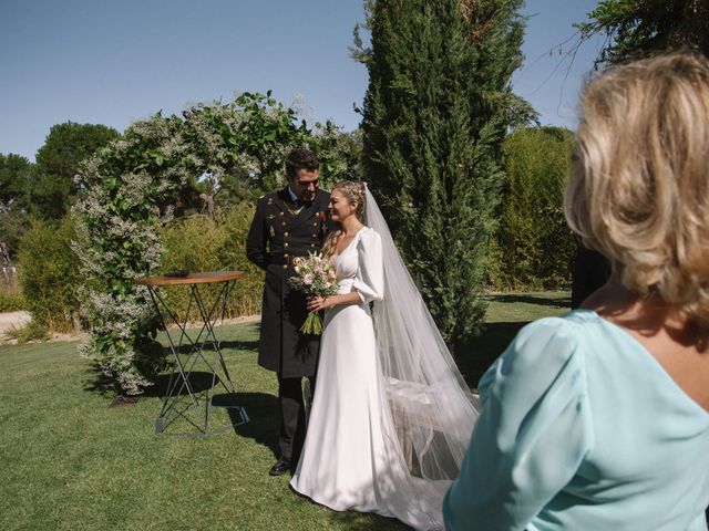 La boda de Marta y Carlos en Madrid, Madrid 33