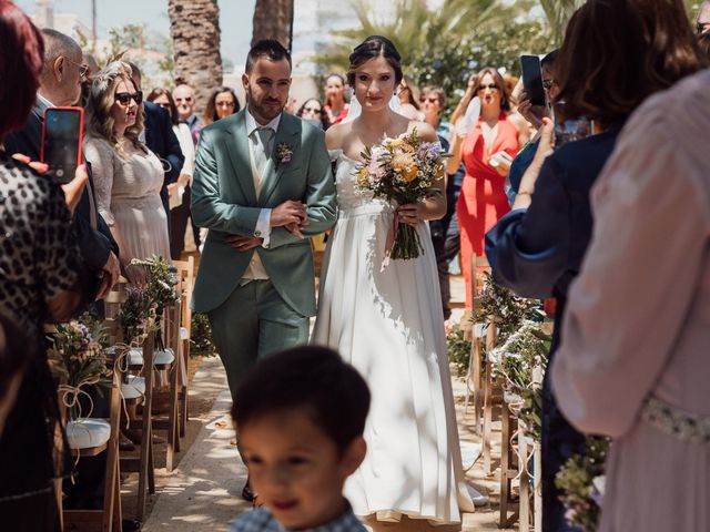 La boda de Jose Carlos y Laura en San Juan De Alicante, Alicante 39