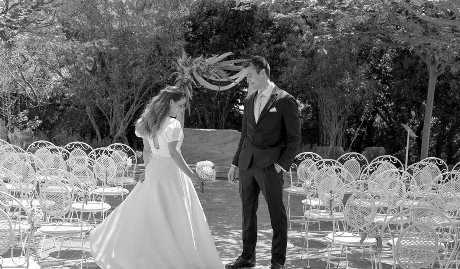 La boda de Santi y Sara en El Serrat, Barcelona