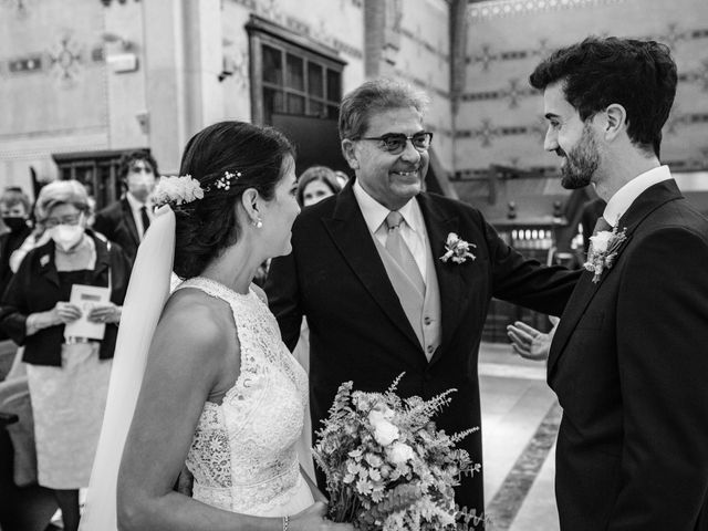 La boda de Carlos y Pili en Cabrera De Mar, Barcelona 46