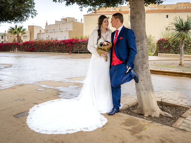 La boda de Miguel y Leticia en Adra, Almería 56