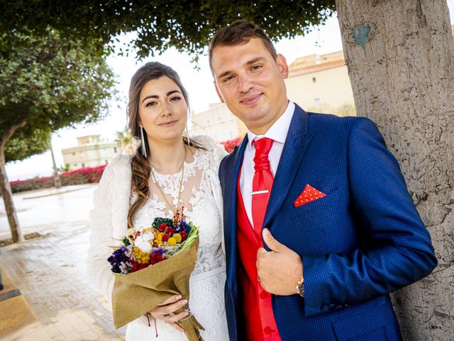 La boda de Miguel y Leticia en Adra, Almería 57