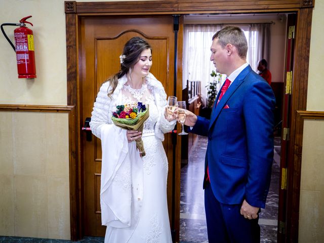 La boda de Miguel y Leticia en Adra, Almería 60