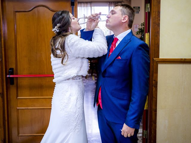 La boda de Miguel y Leticia en Adra, Almería 61