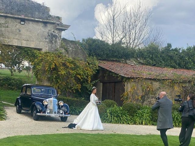 La boda de Roberto y Emma  en Oleiros, A Coruña 15