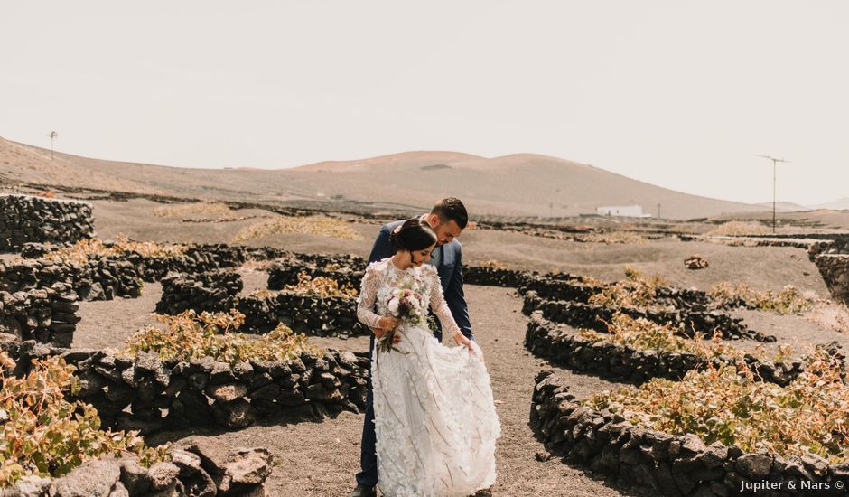 La boda de Ada y Marta en Las Laderas (San Bartolome De Lanzarote), Las Palmas