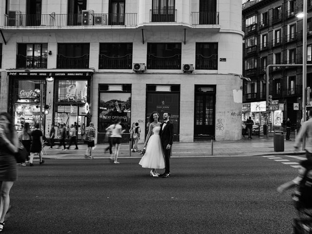 La boda de Miguel y María en Madrid, Madrid 3