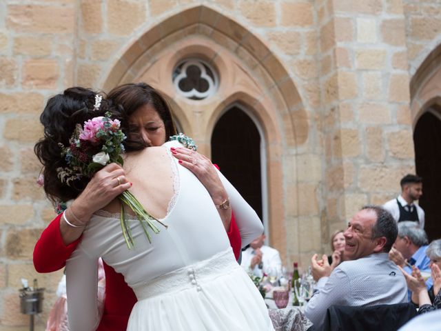 La boda de Jorge y Oiane en Santa Gadea Del Cid, Burgos 80