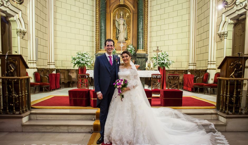 La boda de Andrés y Nogol en Madrid, Madrid