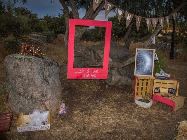 La boda de Luis y Luza en Fresnedilla De La Oliva, Madrid 55